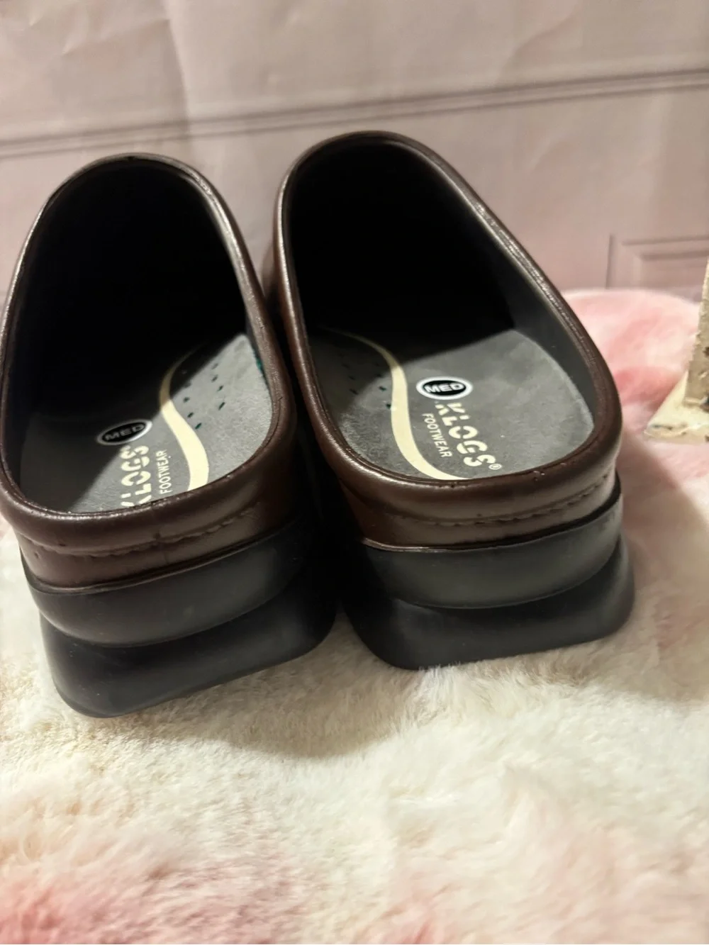 NWT KLOGS Men’s Edge Slip-Resistant Chestnut/Brown Slip-On Clogs, Size 11 M